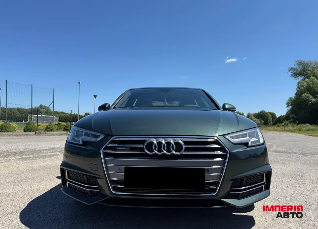 Audi A4 - фото 10