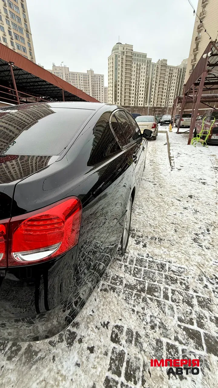 Lexus GS - фото 11