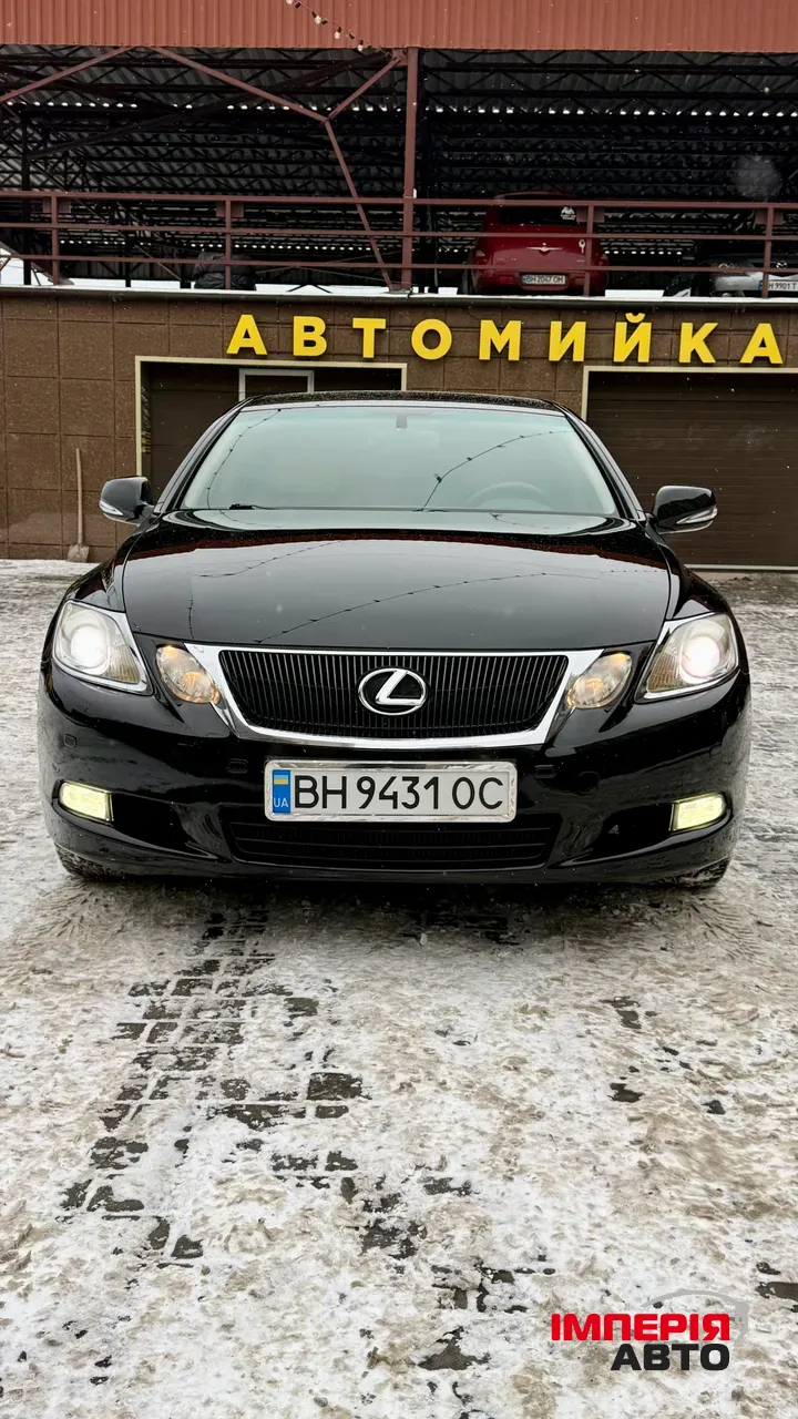 Lexus GS - фото 1