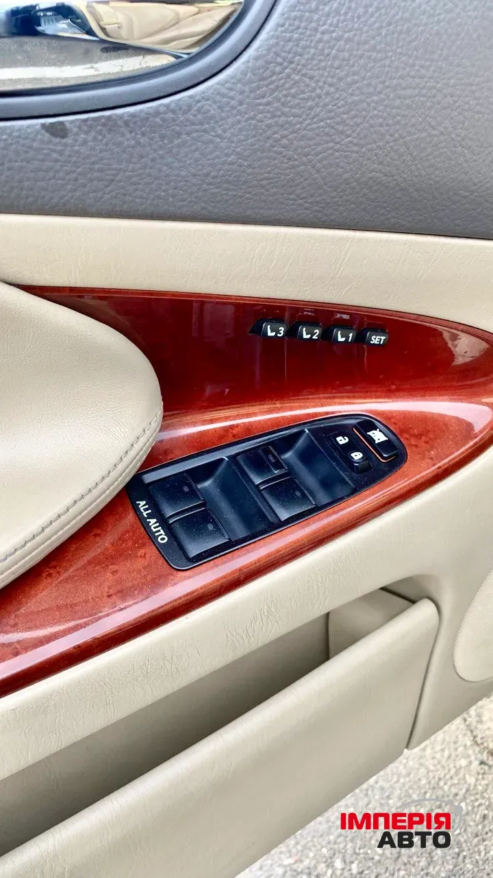 Lexus GS - фото 23