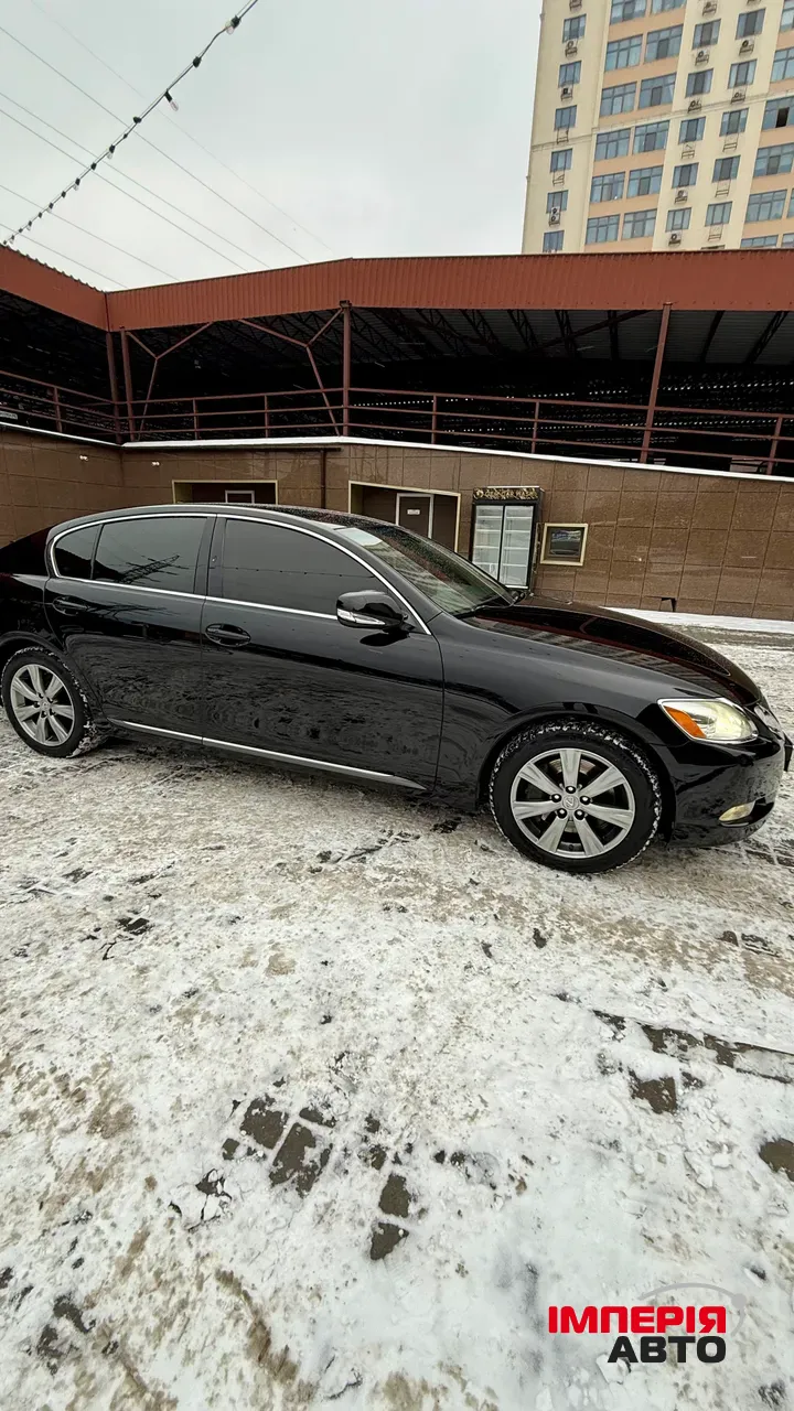 Lexus GS - фото 4