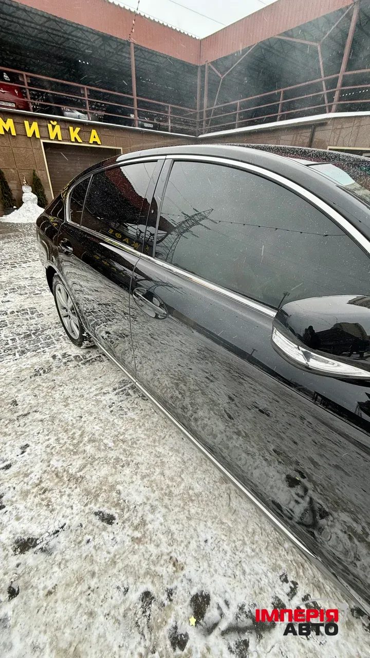 Lexus GS - фото 9