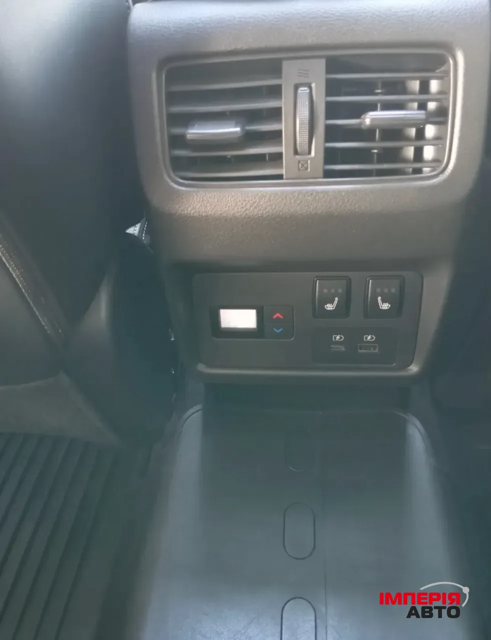 Nissan Rogue - фото 15