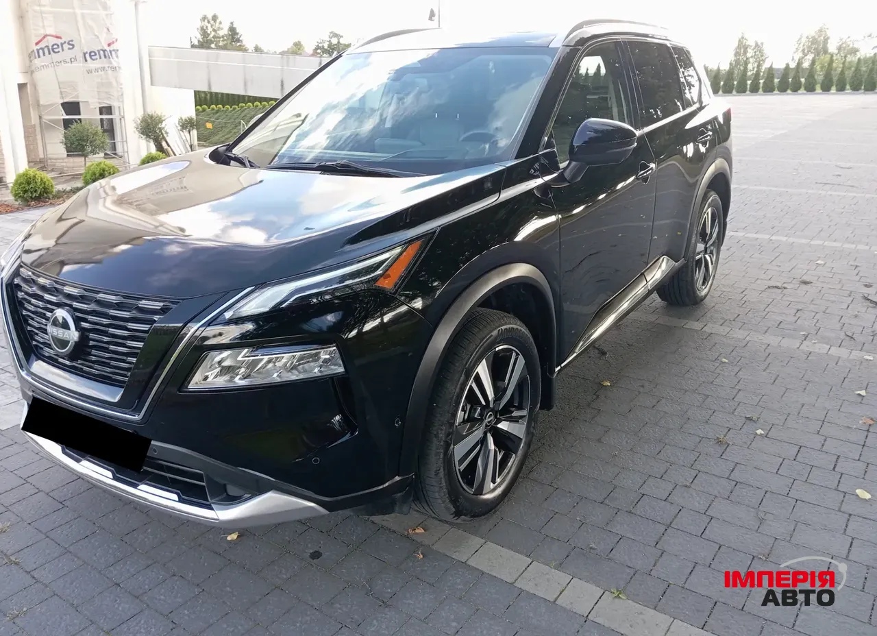 Nissan Rogue - фото 1