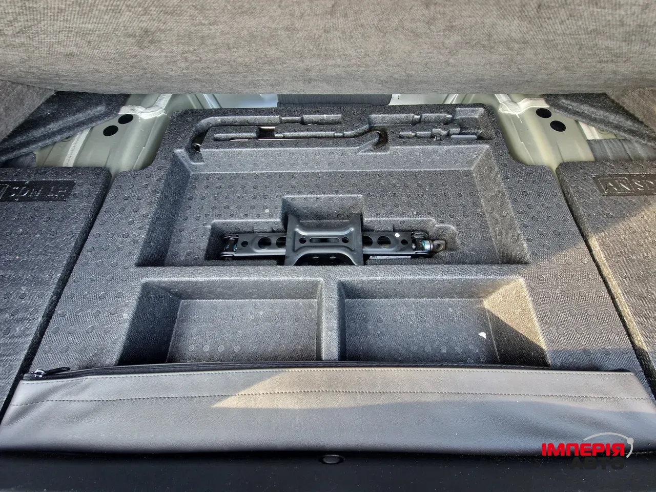 Subaru Legacy - фото 36