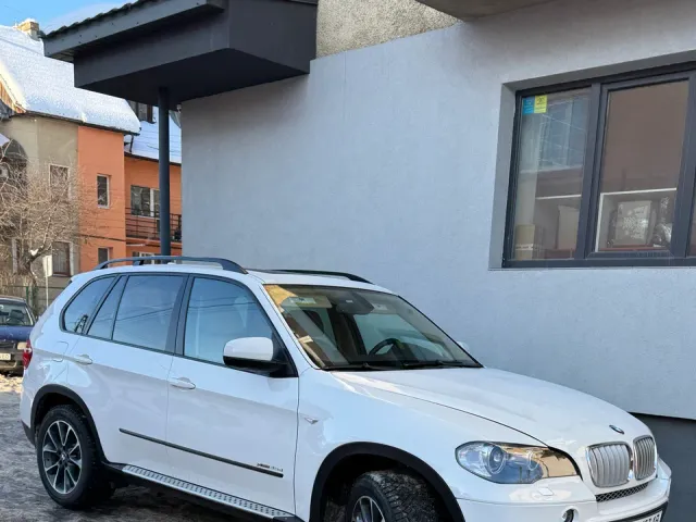 BMW X5 - фото 2