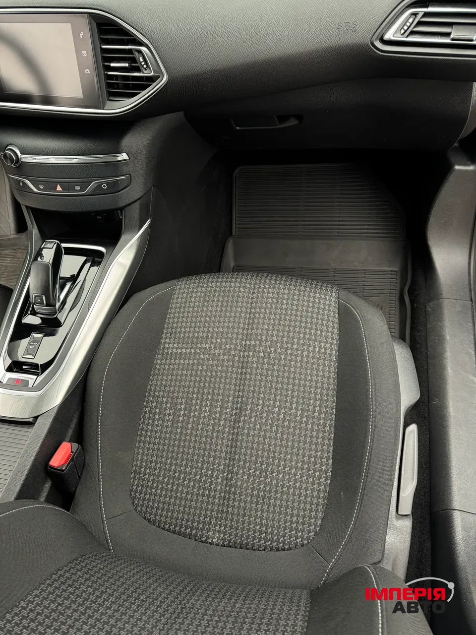 Peugeot 308 - фото 9