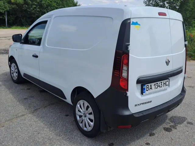 Renault Express - фото 4