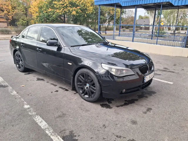 BMW 5 серії - фото 1