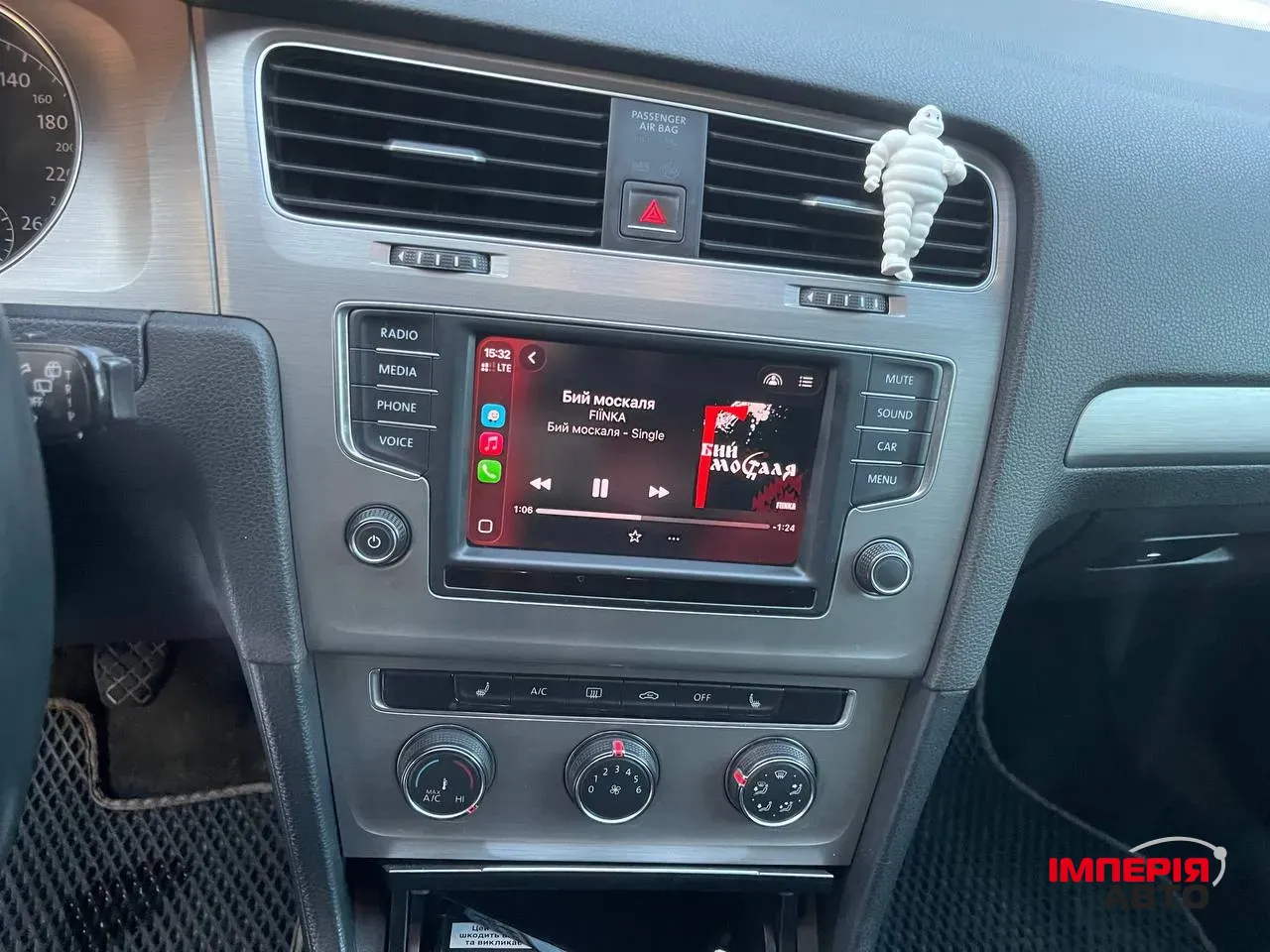 Volkswagen Golf - фото 12