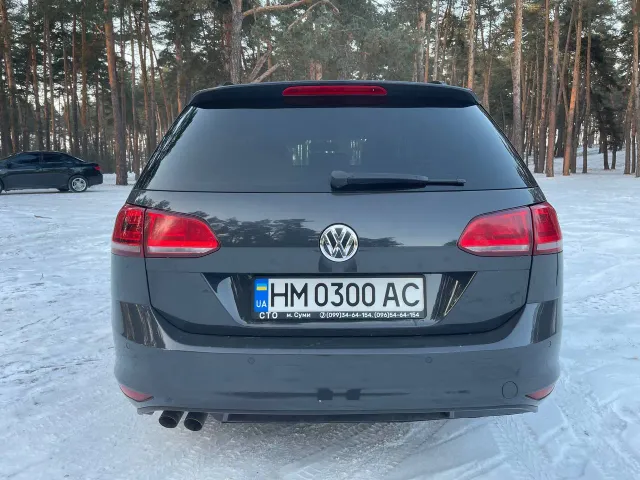 Volkswagen Golf - фото 5