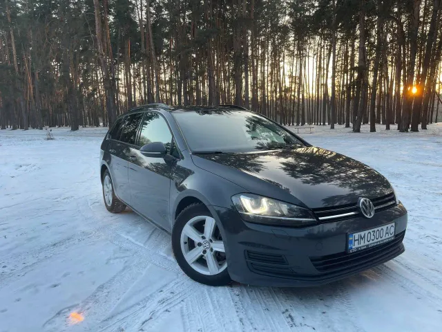 Volkswagen Golf - фото 2