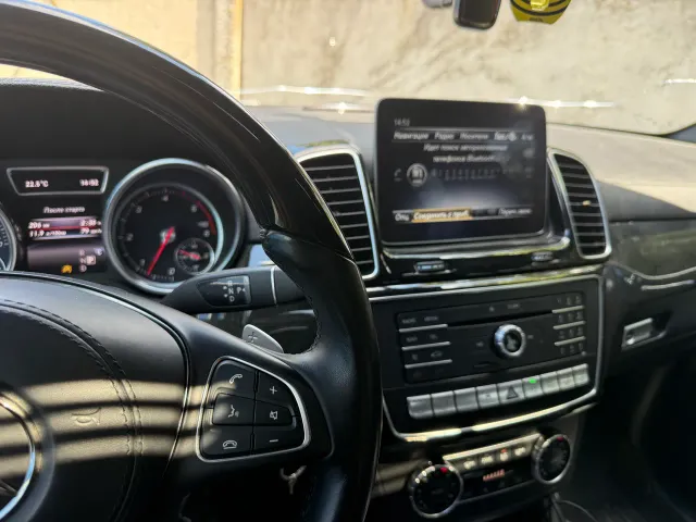 Mercedes-Benz GLS - фото 4