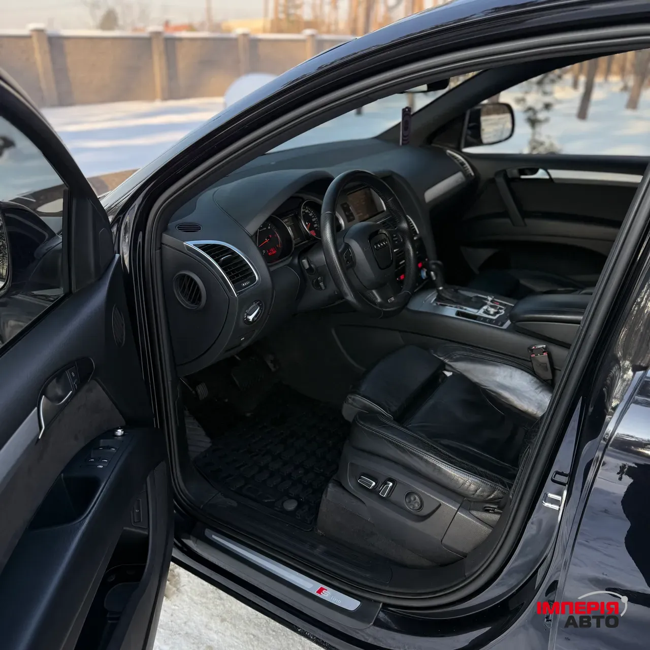 Audi Q7 - фото 18