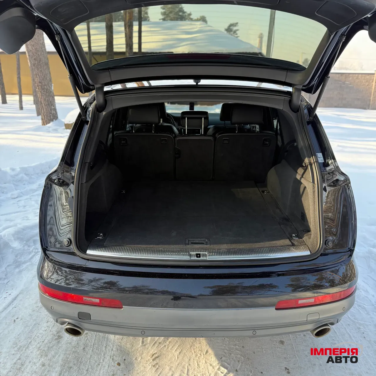 Audi Q7 - фото 17