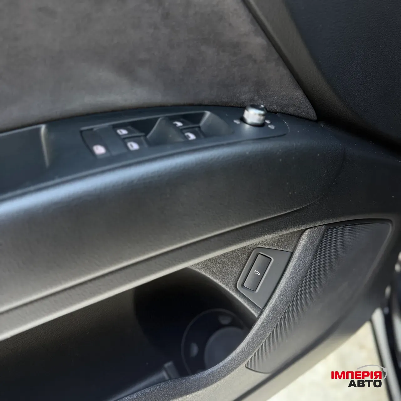 Audi Q7 - фото 20