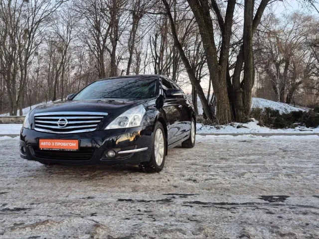 Nissan Teana - фото 1