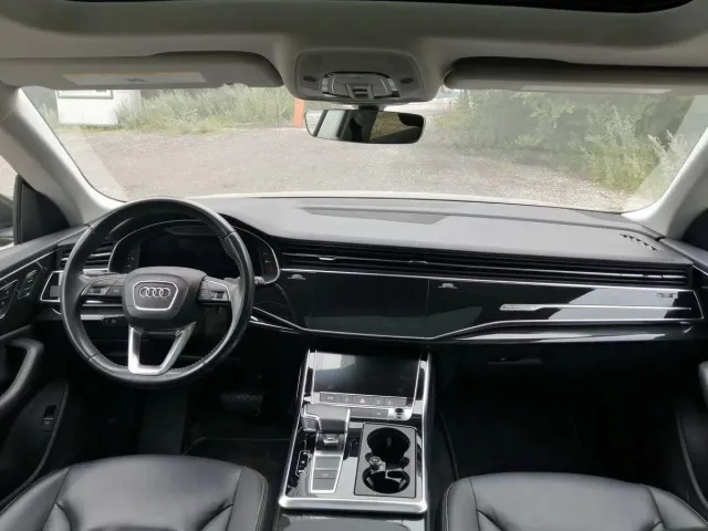 Audi Q8 - фото 5