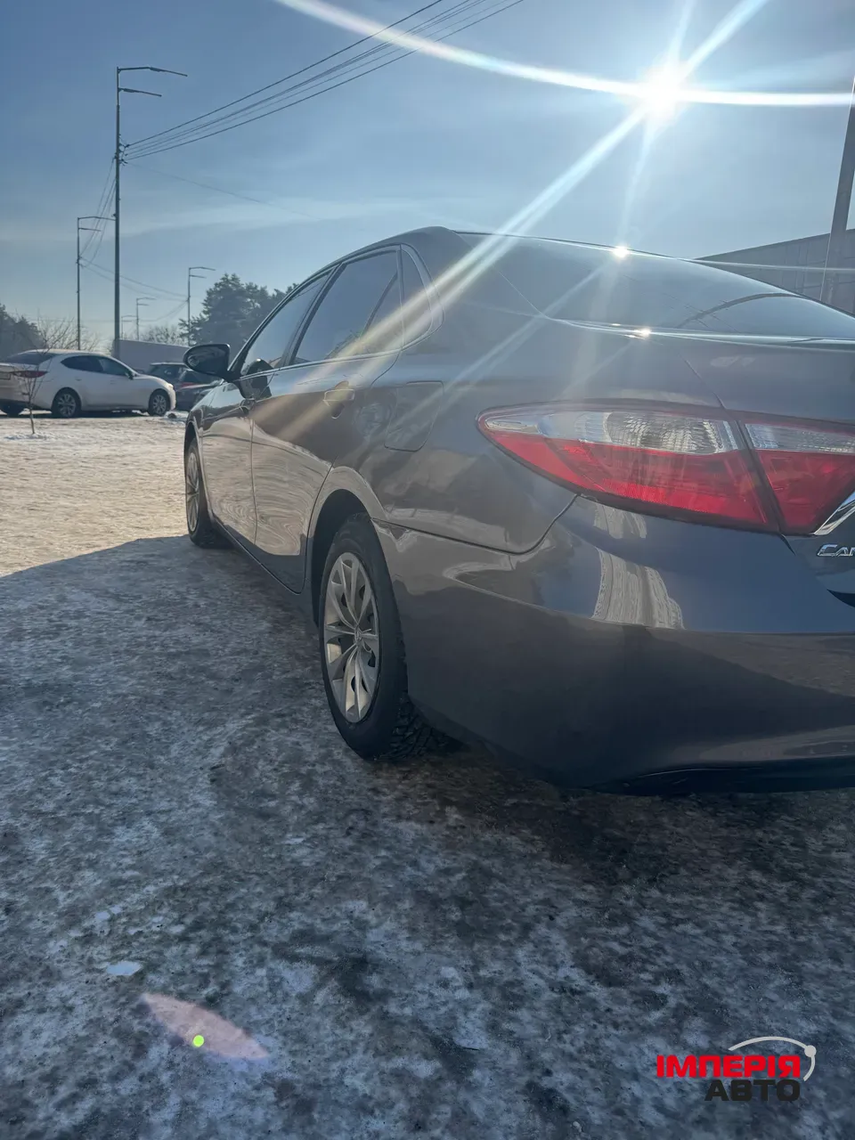 Toyota Camry - фото 3