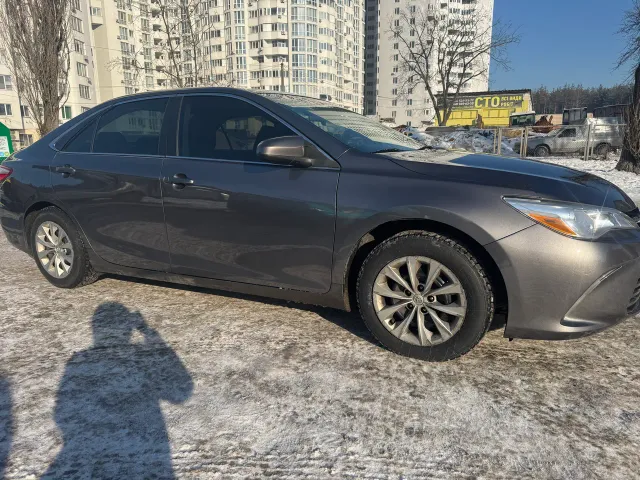 Toyota Camry - фото 4