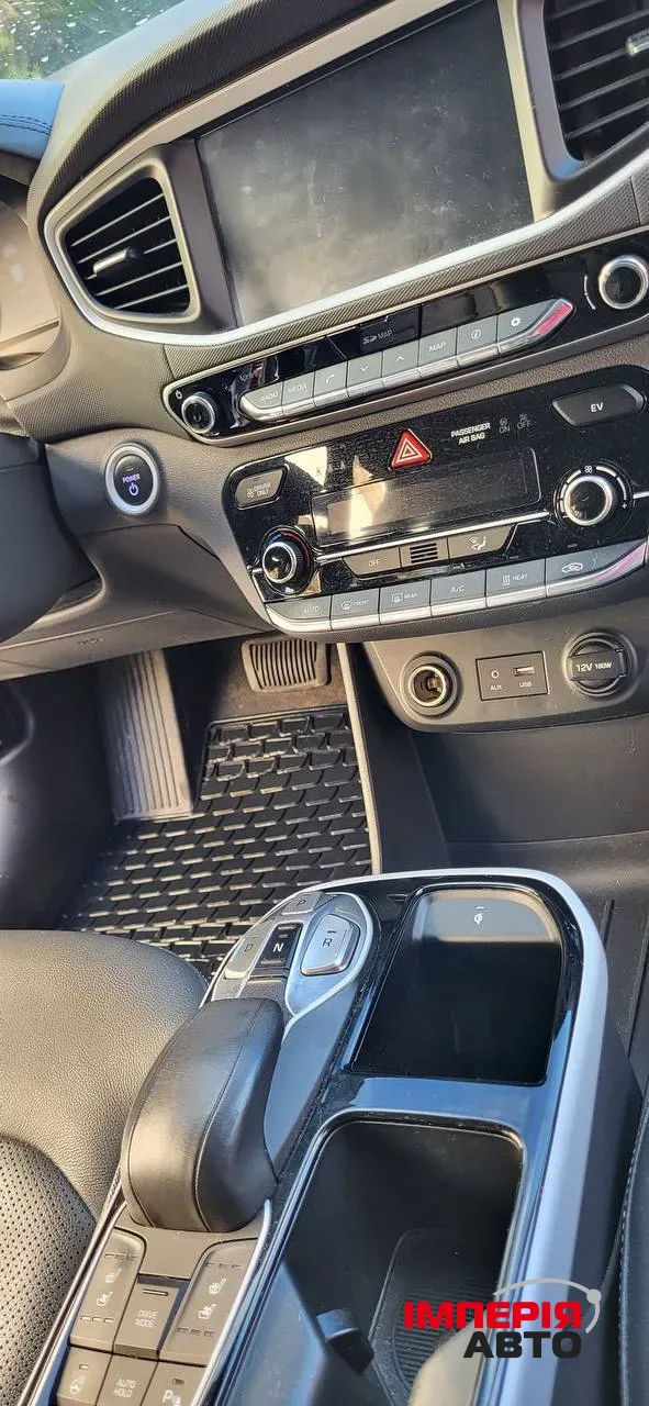 Hyundai IONIQ - фото 8