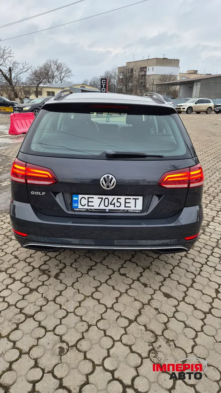 Volkswagen Golf - фото 2