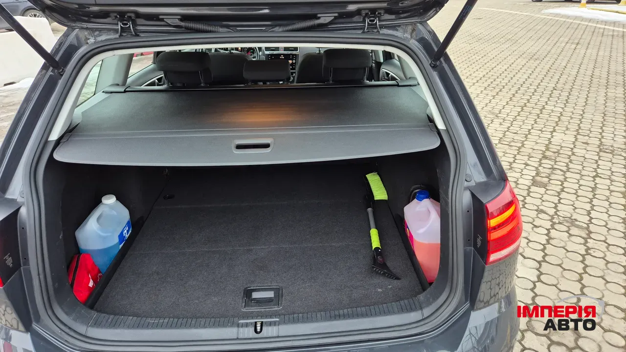 Volkswagen Golf - фото 8