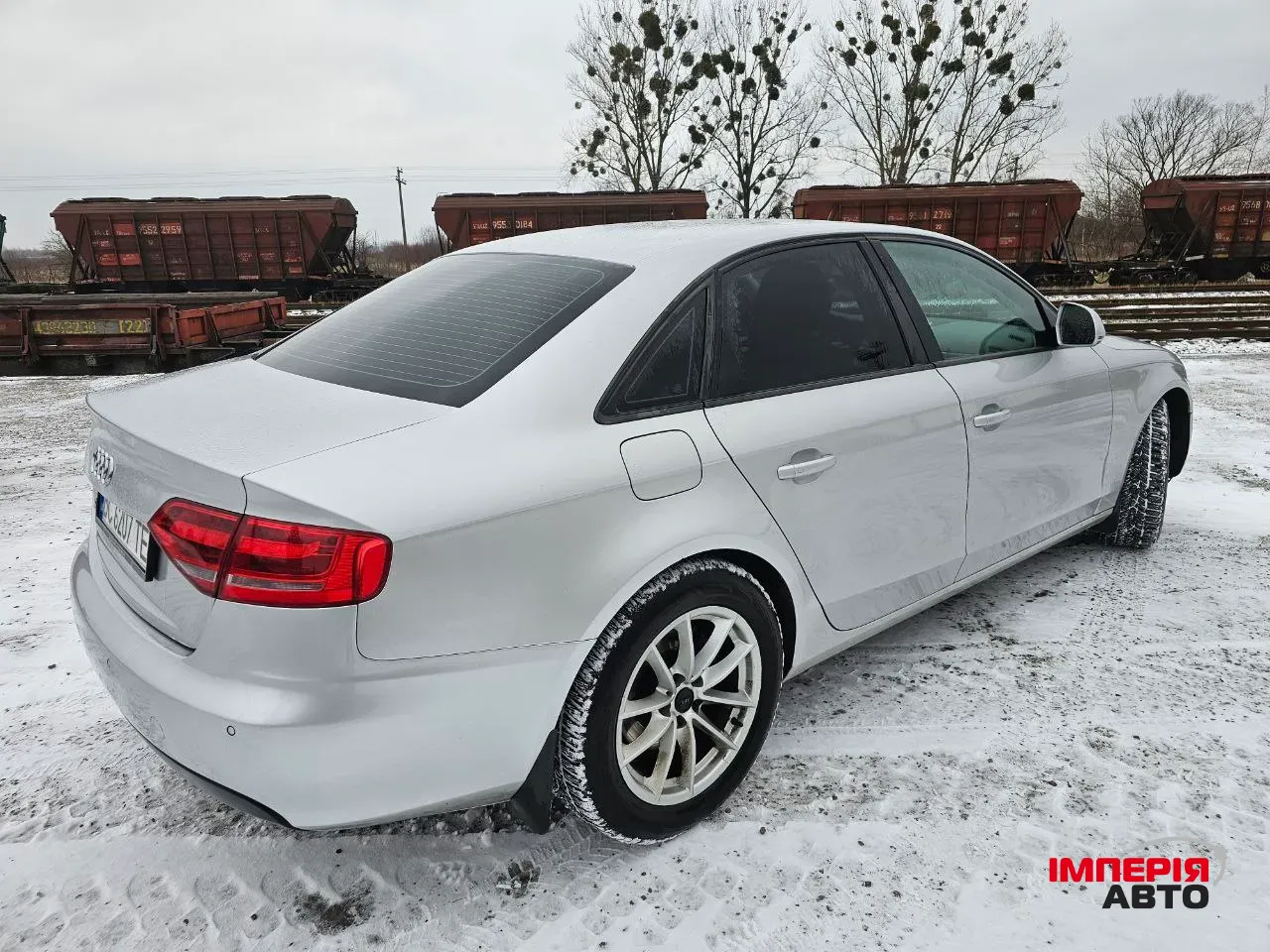 Audi A4 - фото 4