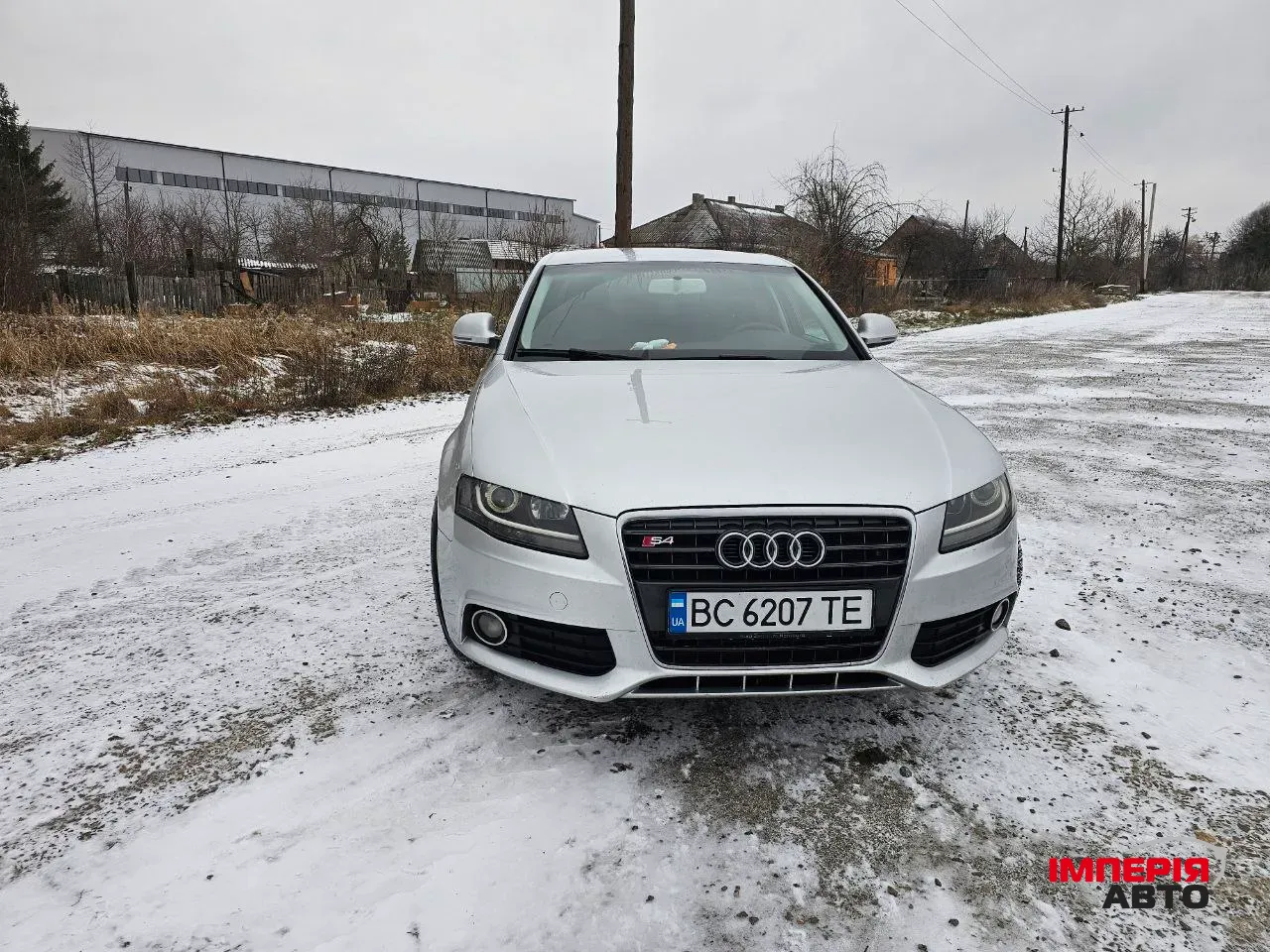 Audi A4 - фото 2