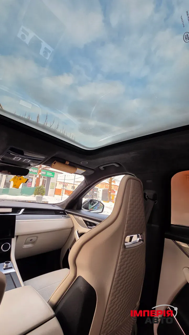 Jaguar F-Pace - фото 20