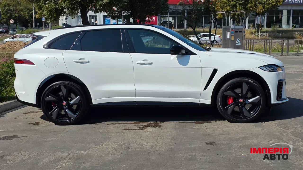 Jaguar F-Pace - фото 2