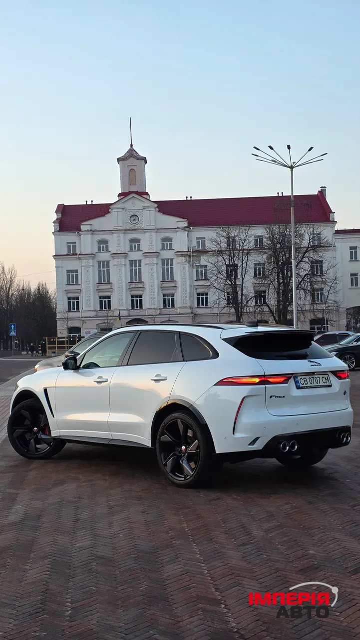 Jaguar F-Pace - фото 5