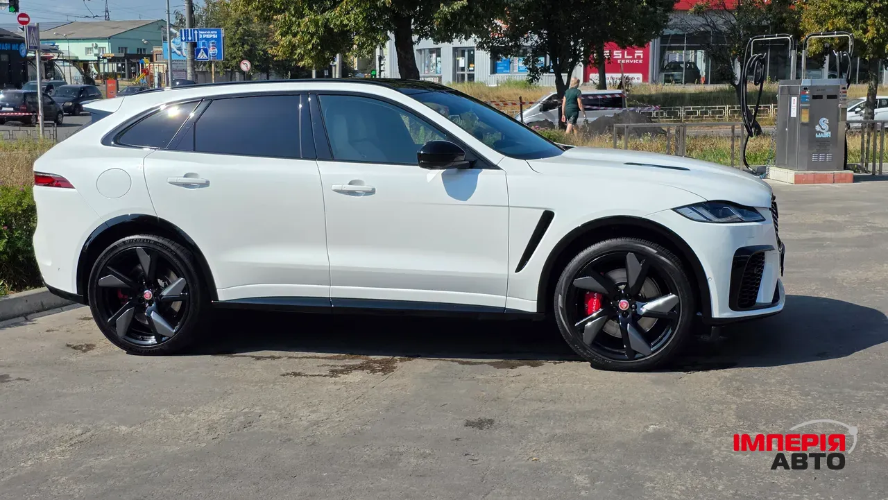 Jaguar F-Pace - фото 3