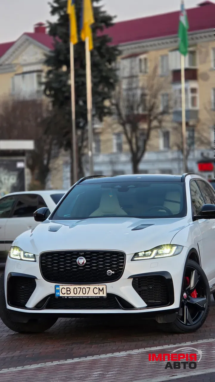 Jaguar F-Pace - фото 9