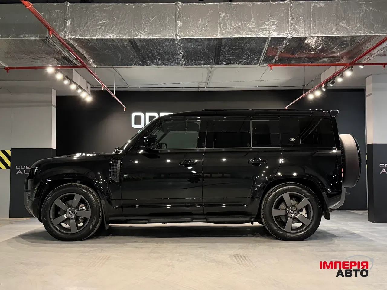 Land Rover Defender - фото 6