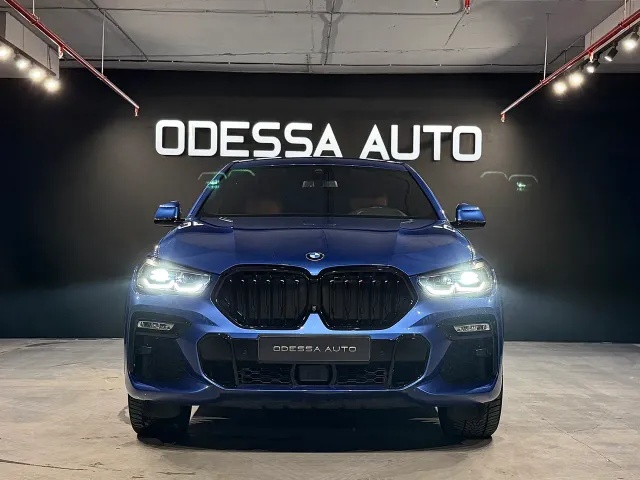 BMW X6 - фото 1