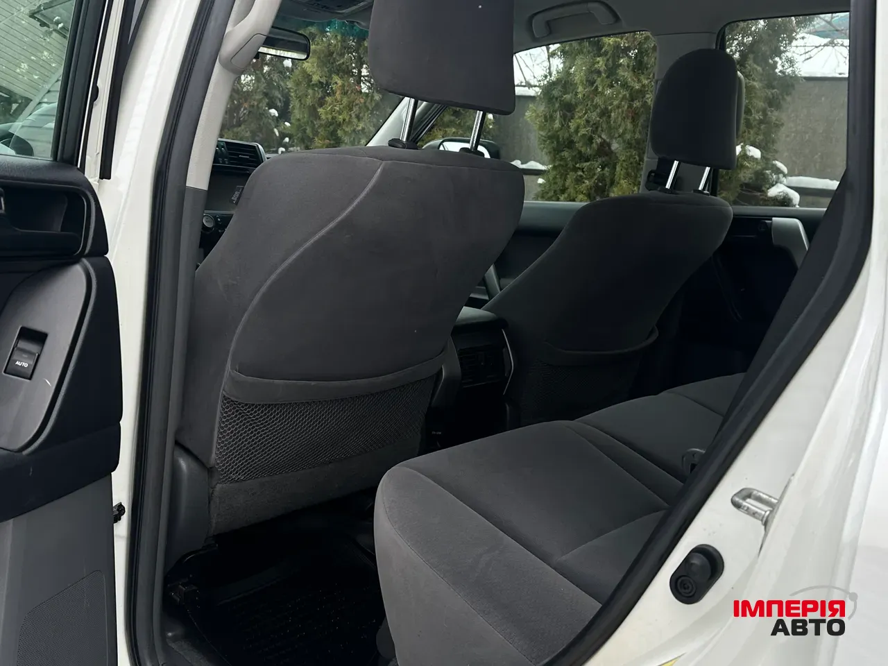 Toyota Land Cruiser Prado - фото 10