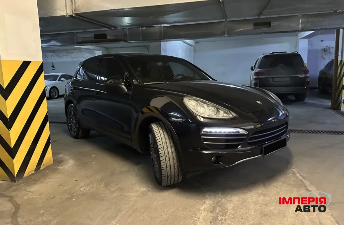 Porsche Cayenne - фото 1