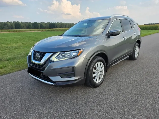 Nissan Rogue - фото 1
