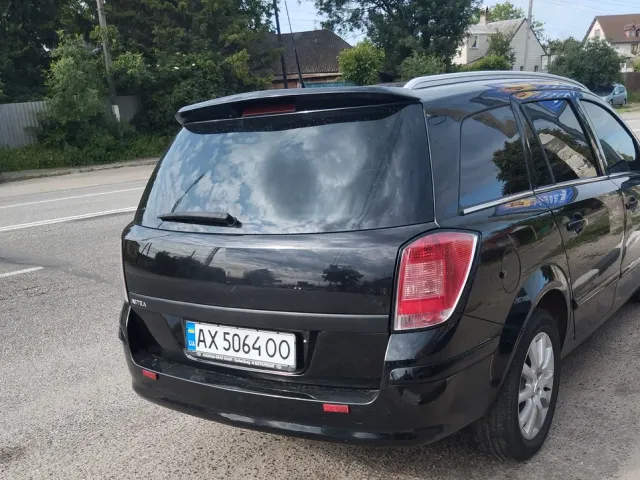 Opel Astra - фото 4