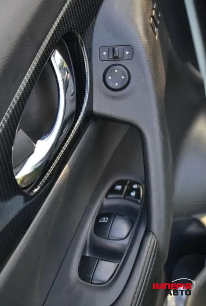 Nissan Rogue - фото 18