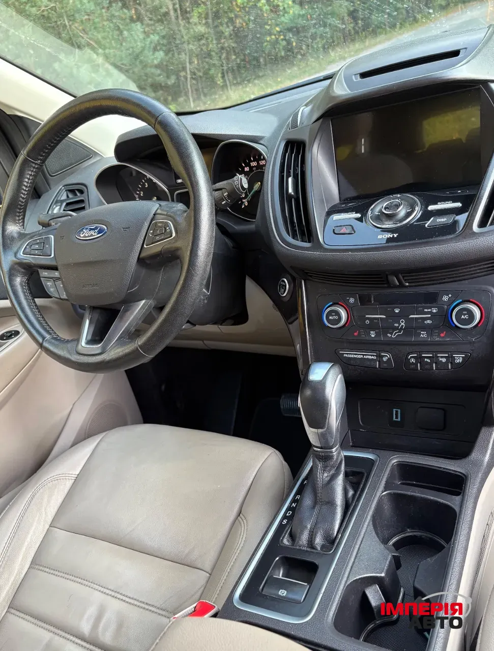 Ford Escape - фото 22