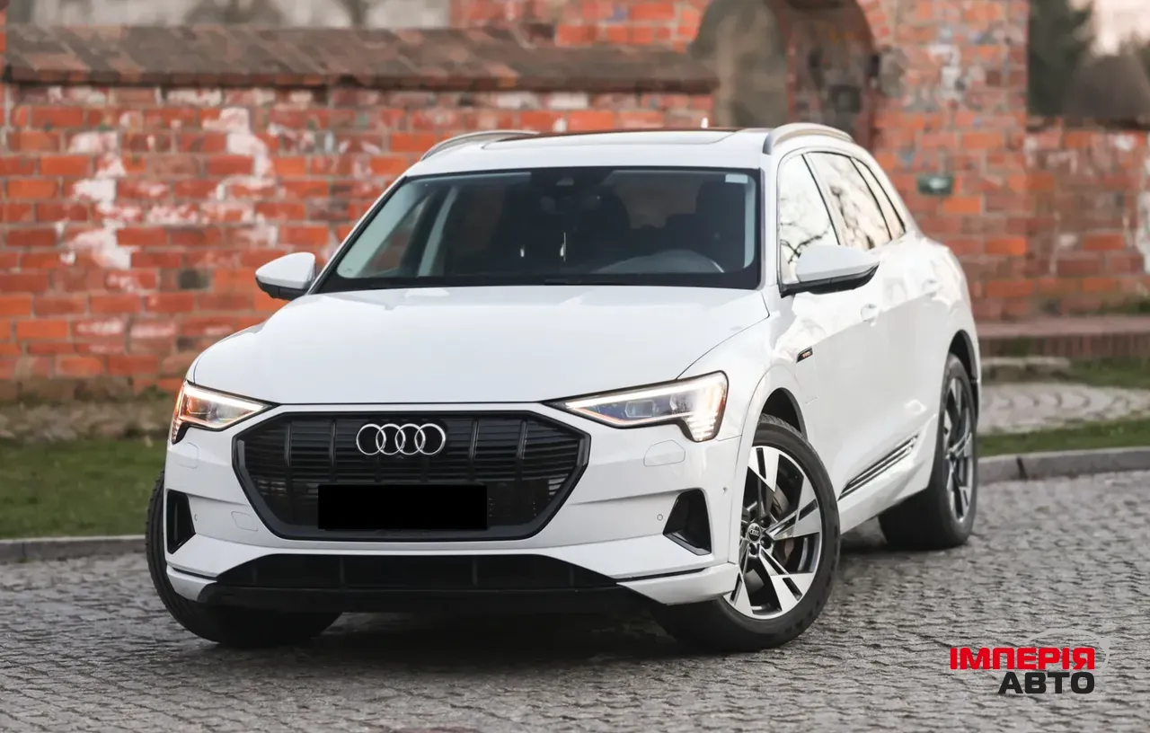 Audi e-tron - фото 2