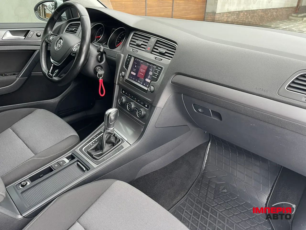 Volkswagen Golf - фото 12