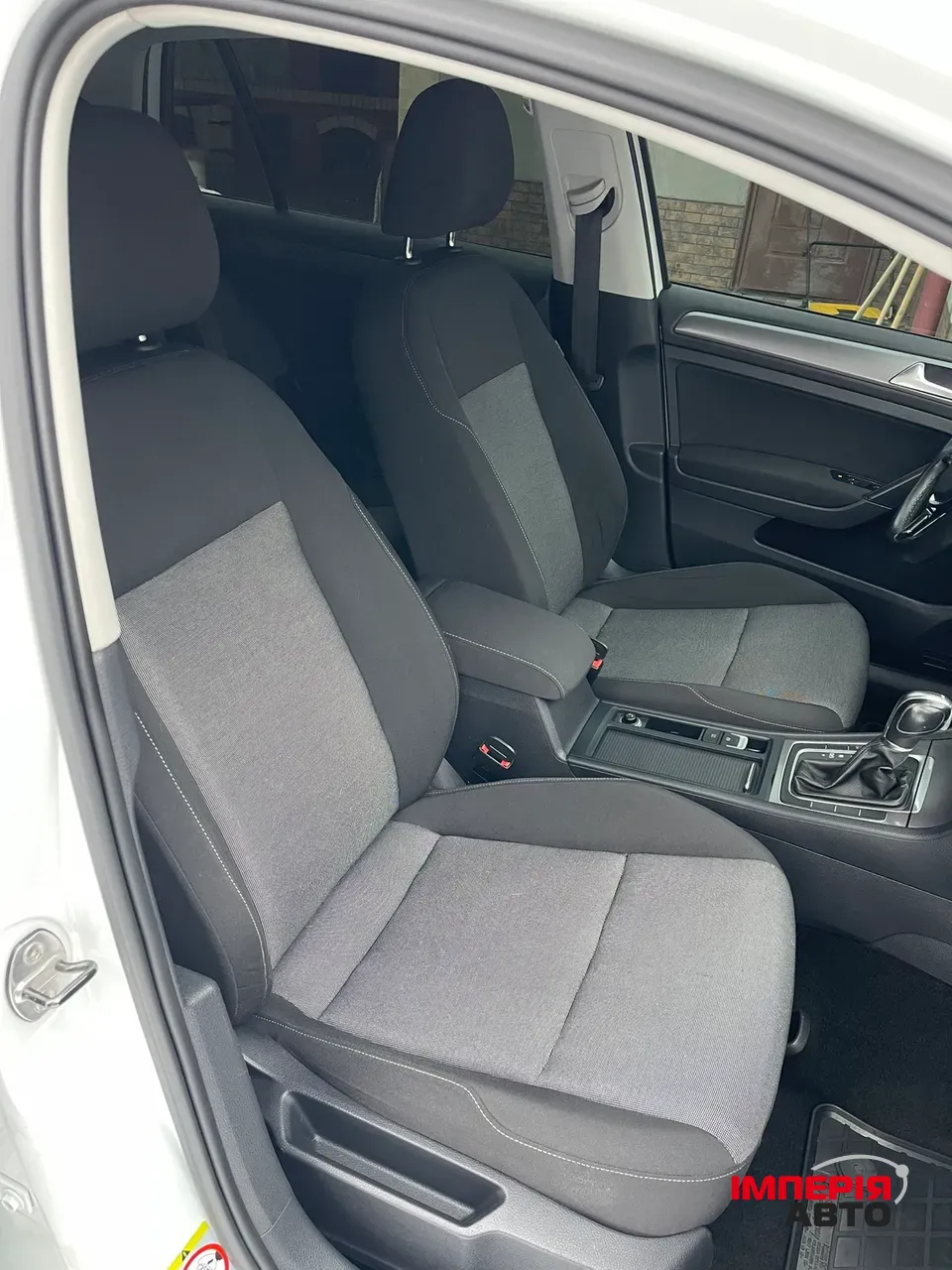 Volkswagen Golf - фото 11