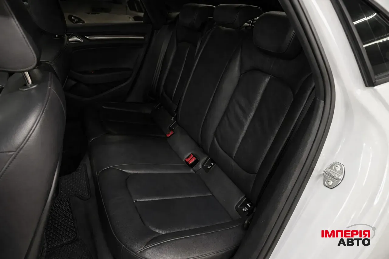 Audi A3 - фото 5