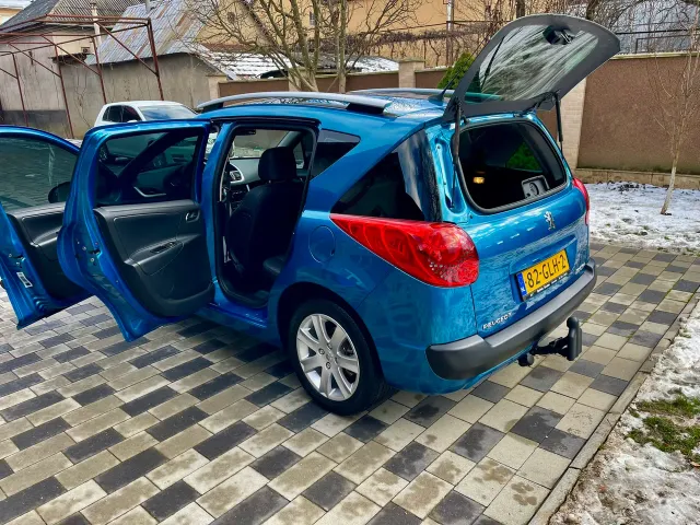 Peugeot 207 - фото 4