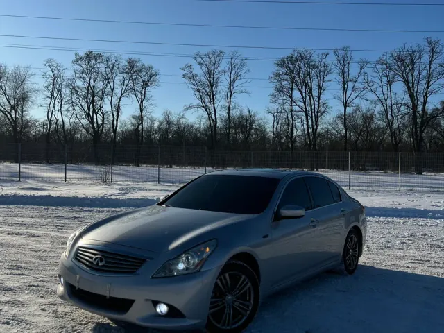 Infiniti G - фото 1