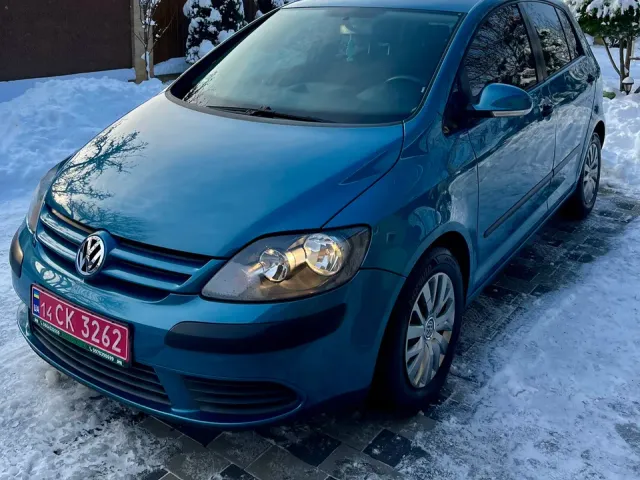 Volkswagen Golf Plus - фото 1