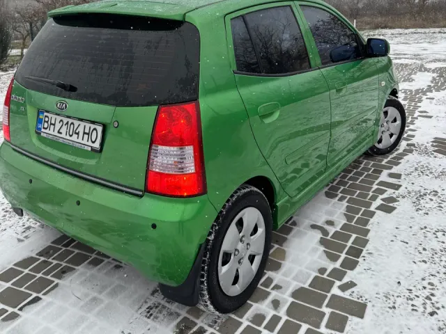 Kia Picanto - фото 5